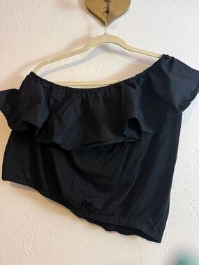 a new day Black Off-Shoulder Ruffle Crop Top